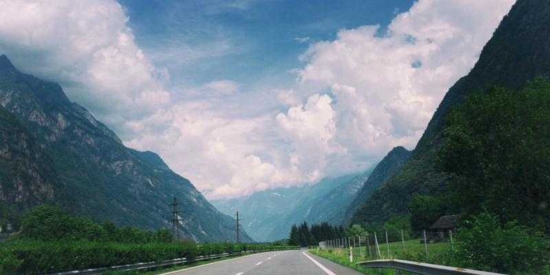 商业加盟新选择：如何评估网红品牌的长期投资价值与创业风险